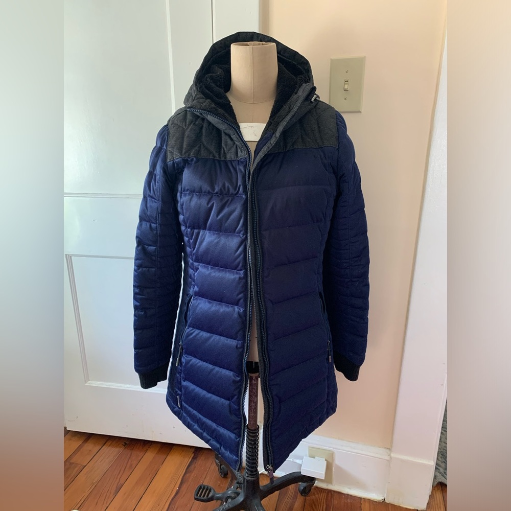 Very warm Lolë winter down coat, L, style name:  faith, Amalfi blue Heather.